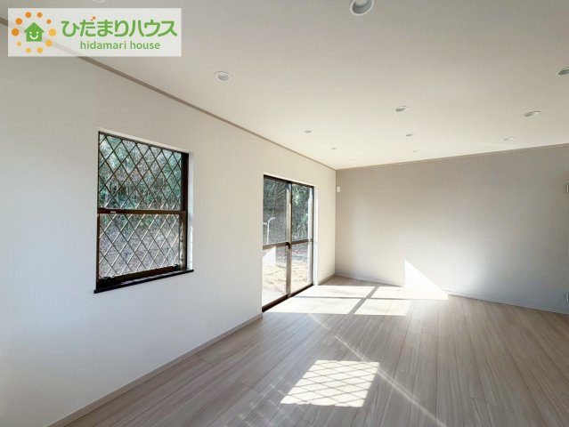 いわき市南台1丁目　中古戸建の居間・リビング|大型テレビに大型ソファー(^^)どんなインテリアにしますか？