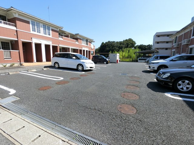 【駐車場】