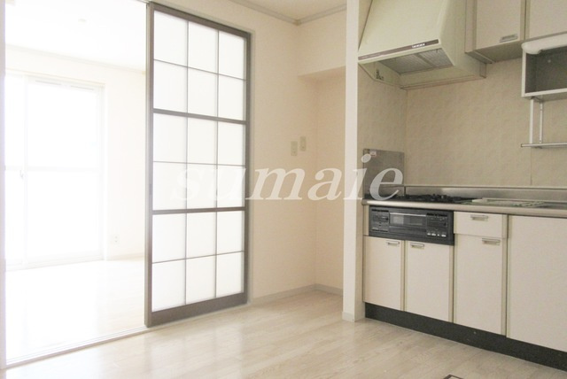 メゾンアサヒの居間・リビング|使いやすいリビングです！