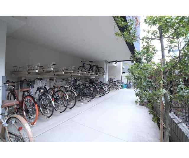 サンファーロ新都心の駐車場