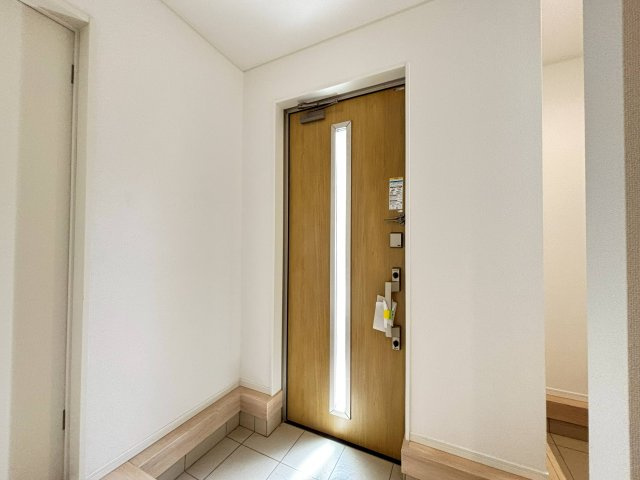 売新築戸建　沼津市沢田町の玄関