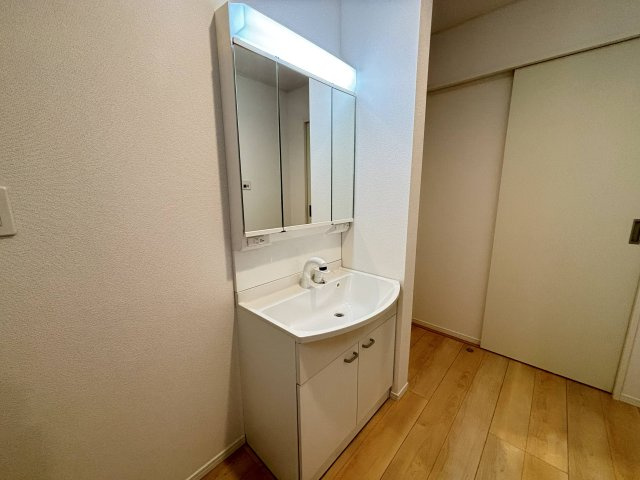 売新築戸建　沼津市沢田町の洗面所