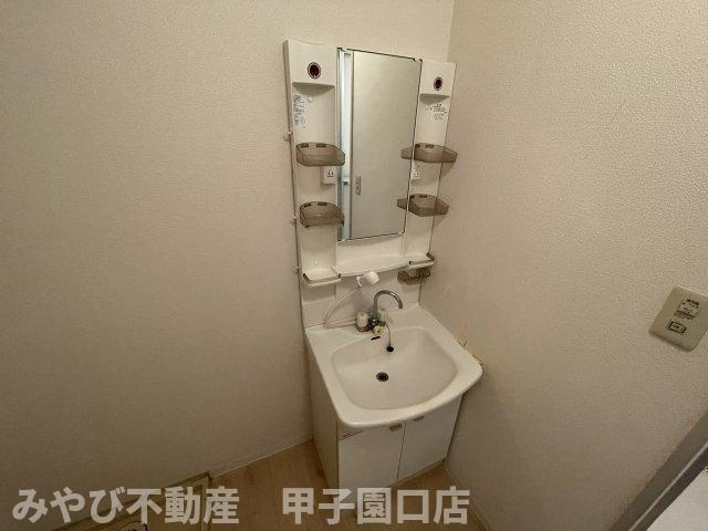 ベアント甲子園の洗面所