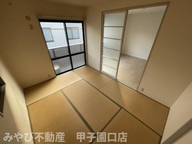 ベアント甲子園の和室