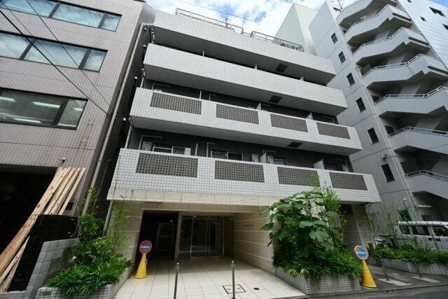 ラグジュアリーアパートメント本郷