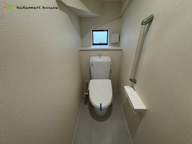 上尾市原市2322　新築戸建　ハートフルタウンCのトイレ