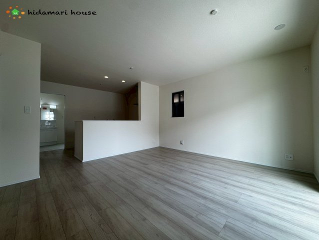 上尾市原市2322　新築戸建　ハートフルタウンCの居間・リビング|LDK:15帖