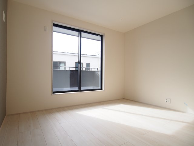 【洋室】 | Livele Garden.S　東浜町第５　１号棟 | ※同施工物件写真