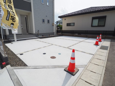 【駐車場】 | Livele Garden.S　東浜町第５　１号棟 | ★内覧予約でブランド米2kg★