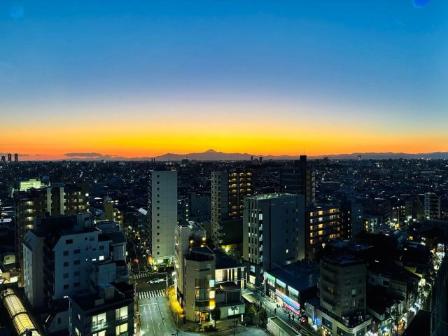 パークシティ武蔵小山 ザ・タワーの展望|富士山を望む眺望(西側)【夕方】