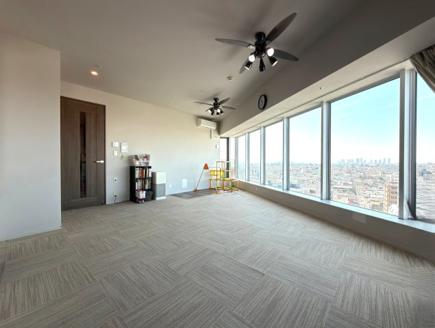 パークシティ武蔵小山 ザ・タワーの居間・リビング|約24.9帖(LDK)