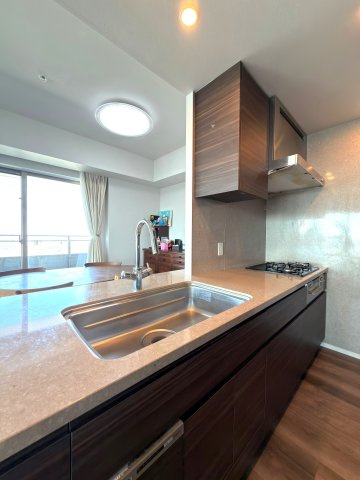 パークシティ武蔵小山 ザ・タワーのダイニング|ダイニングキッチン(ディスポーザー)