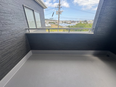 【バルコニー】 | うるま市高江洲（全3棟）2号棟 | 2号棟　インナーバルコニー♪