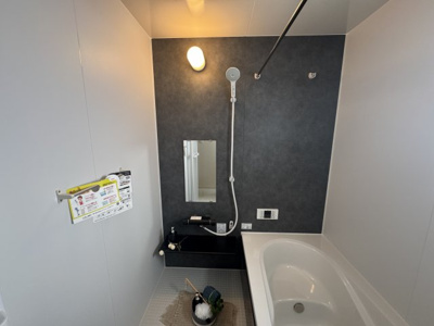 【浴室】 | うるま市高江洲（全3棟）2号棟 | 2号棟　浴室換気乾燥機付き♪