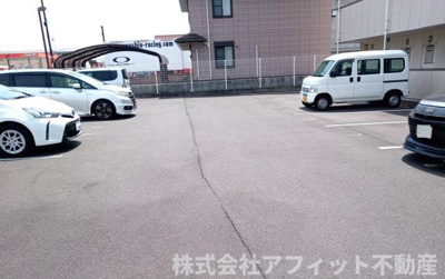 【駐車場】 | ラ・ルーチェ手城
