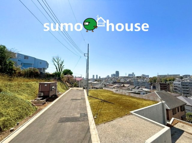 三ツ沢下町　17号棟の前面道路含む現地写真|前面道路含む現地写真です