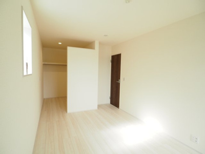 【洋室】 | Livele Garden.S　東浜町第５　２号棟 | ★内覧予約でブランド米2kg★