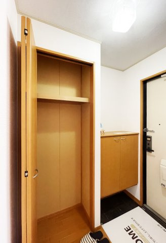 コーポのぞみの玄関