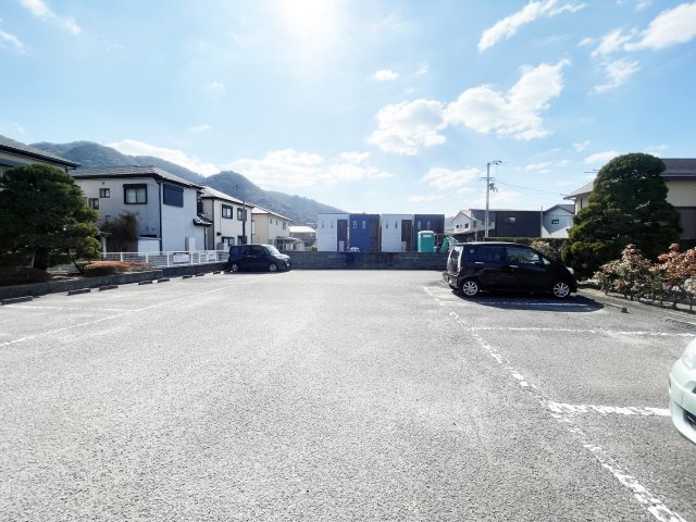コーポのぞみの駐車場