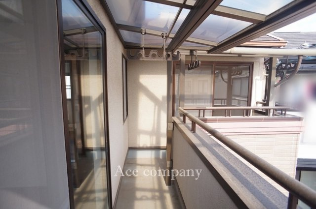 【バルコニー】 | 東大阪市新家西町 | 2居室に面した東・南のL型バルコニー☆雨除けテラス屋根付きです☆