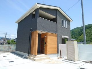 広島市安佐北区可部南１丁目の一戸建ての外観