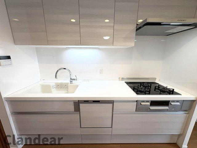 プランヴェールEXサザンウイングのキッチン|ドキドキの新生活も、安心してスタート。ぴったりの住まいを見つけませんか？クランディアが一緒に住まい選びをサポートします‼　まずは、お気軽にお問合せください　＃クランディア
