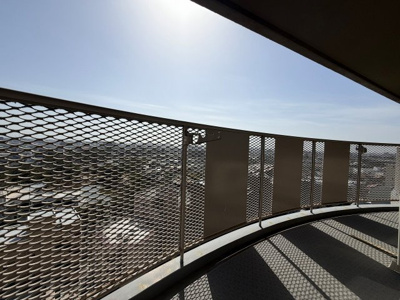 【バルコニー】 | 夙川グリーンタウン南棟 | 暖かな日差しのふりそそぐバルコニー