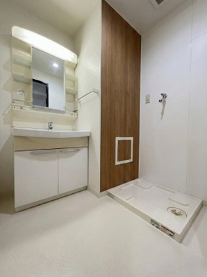 【独立洗面台】 | 夙川グリーンタウン南棟 | 朝の身支度には欠かせない独立洗面化粧台
