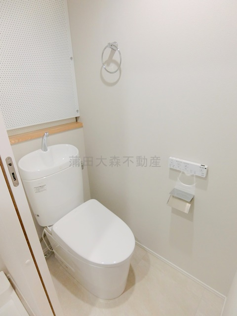 FABRIC蒲田west Residenceのトイレ|温水洗浄便座付きのトイレ