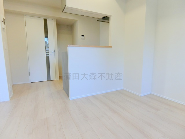 FABRIC蒲田west Residenceの居間・リビング|DK7.5帖