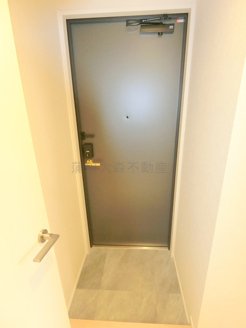 FABRIC蒲田west Residenceの玄関