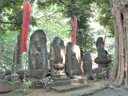 豊島区南大塚２丁目のアパートの周辺