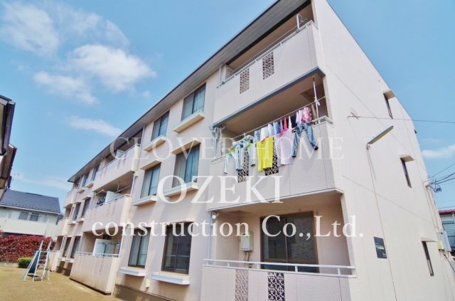 アネックス赤山の外観