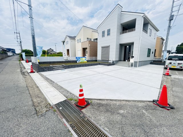 新築　伊勢崎市東小保方町第２　Livele Garden.S　7号棟の駐車場|現地写真　駐車スペースは2台分可能です！

