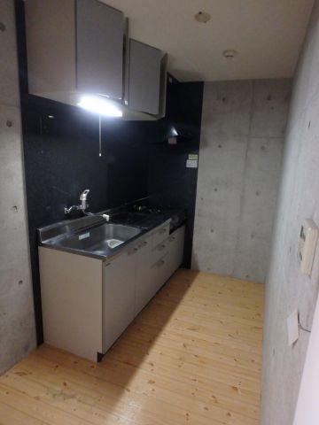 メモアールジャルダンのキッチン|別部屋同間取りのお写真となります。参考にご覧くださいませ。