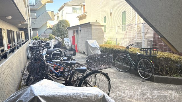 コンセリオ古淵４階部分の駐輪場