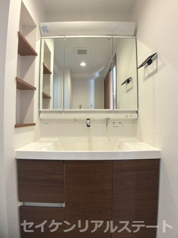 コンセリオ古淵４階部分の独立洗面台