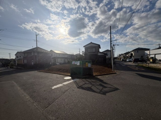 【前面道路含む現地写真】 | 【JINSEI】守谷市松ケ丘5丁目A区画　建築条件なしの住宅用地