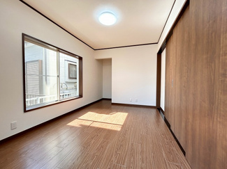【洋室】 | 大和市福田 中古戸建て | 洋室6帖（1階）別角度