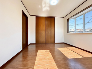 【洋室】 | 大和市福田 中古戸建て | 洋室6帖（南・2階）別角度