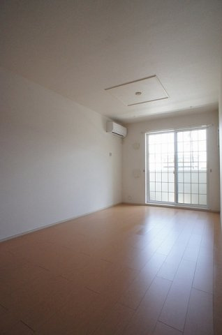 エフォートＢの居間・リビング