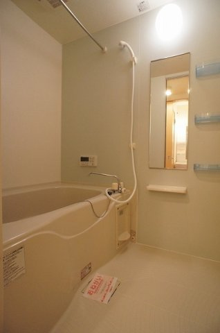 エフォートＢの浴室