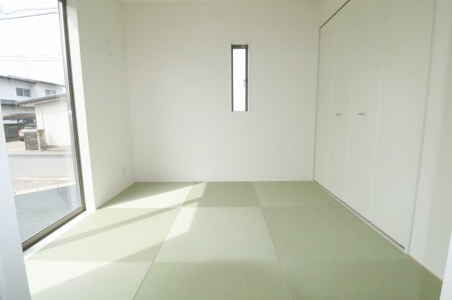 郡山市島2丁目　　　　1号棟　　　大成小学校、郡山第１中学区の和室