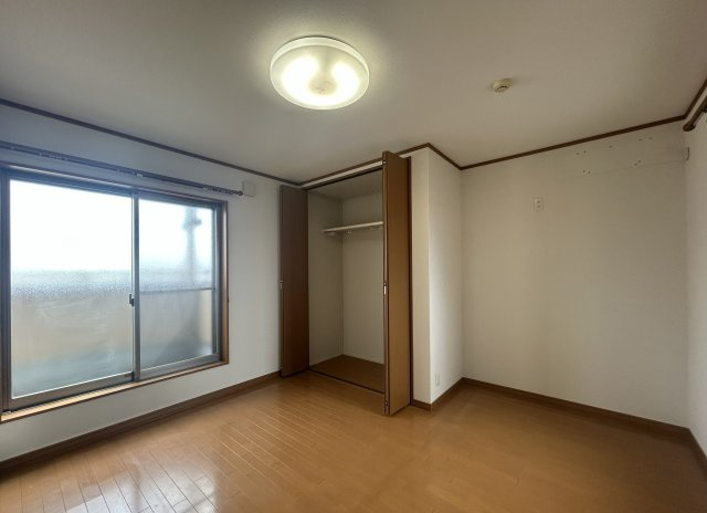 泉大津市綾井戸建の洋室|約6.9帖