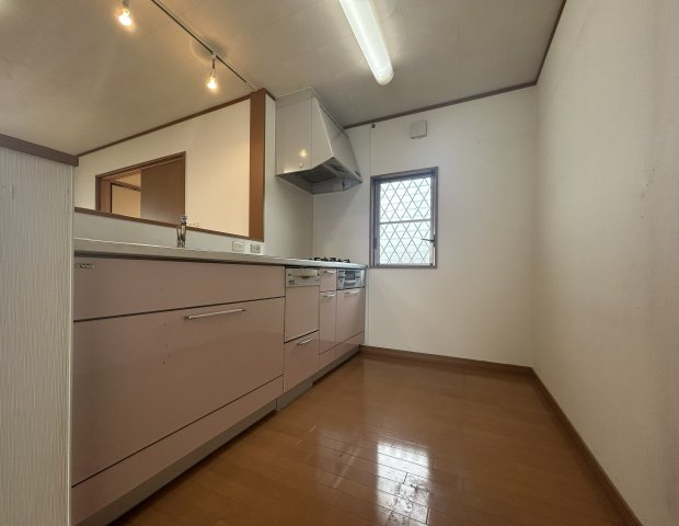 泉大津市綾井戸建のキッチン|システムキッチン