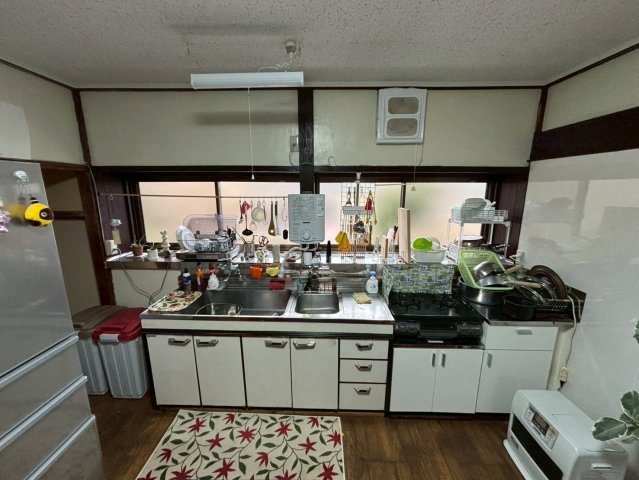 桜川市真壁町長岡　中古戸建のキッチン