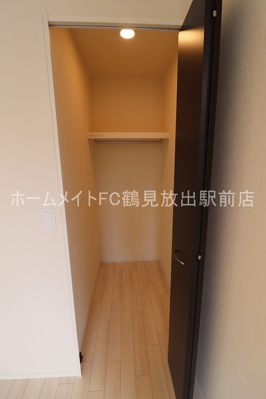 東大阪市稲田新町２丁目のアパートの収納