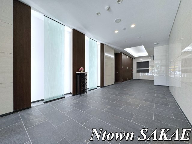 【ロビー】 | S-RESIDENCE葵Ⅱ | ゆとりのあるロビーです