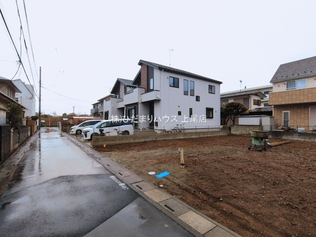 北区別所町10期　新築戸建　リガーレ01の前面道路含む現地写真