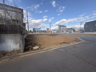【前面道路含む現地写真】 | 【JINSEI】守谷市松ケ丘5丁目B区画　建築条件なしの住宅用地